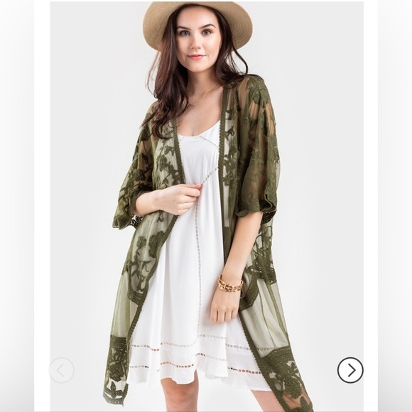 NEW Francescas Dizzy Lizzy Olive Lace and mesh Kimono Women’s Size Large Shrug - Picture 1 of 12